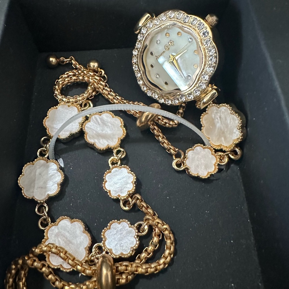 🆕Jessica Carlyle Watch & Bracelet Set